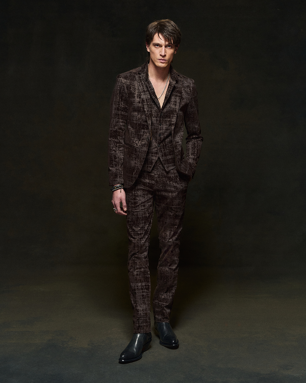 Look 16