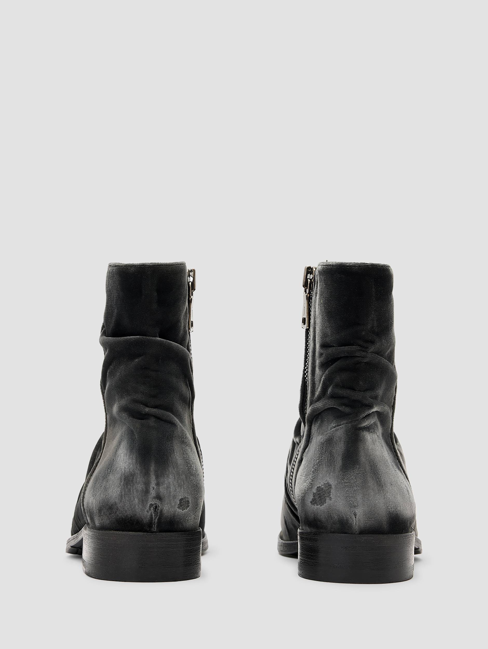 undefined image number 3