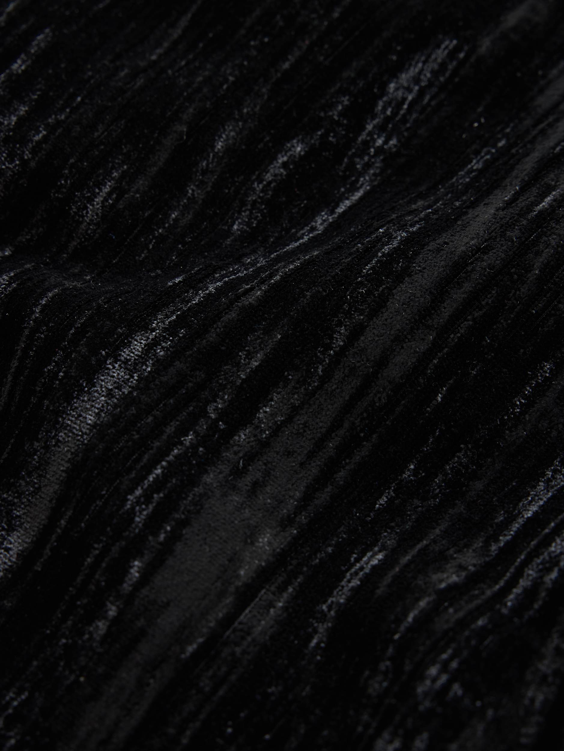 undefined image number 8