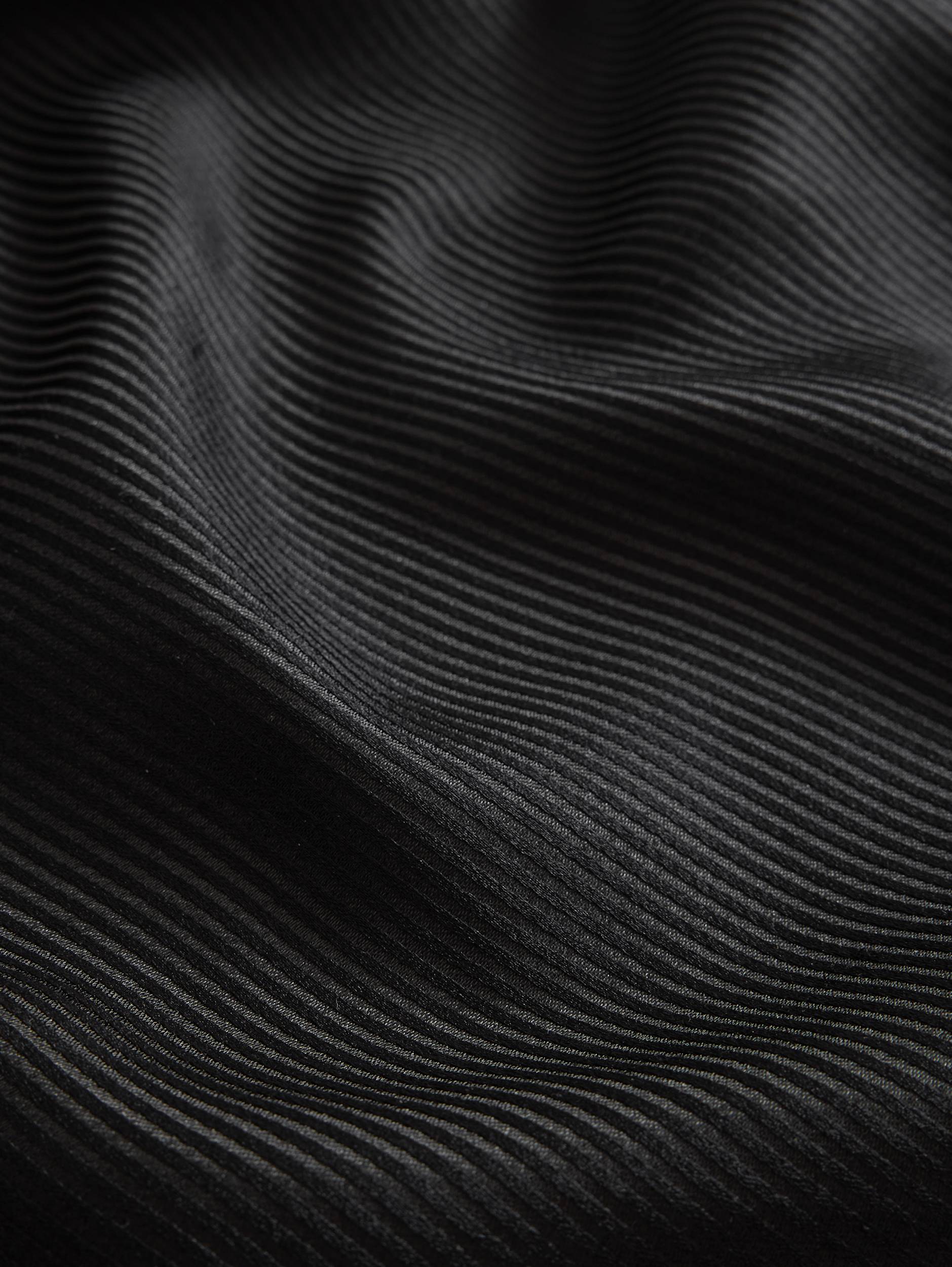 undefined image number 3