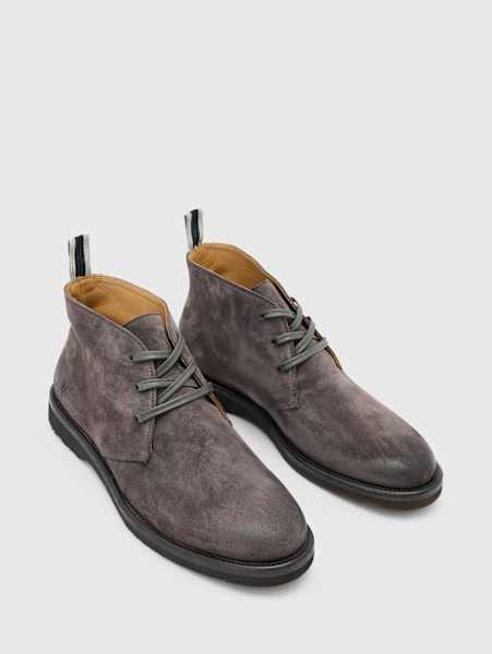 VARICK CHUKKA