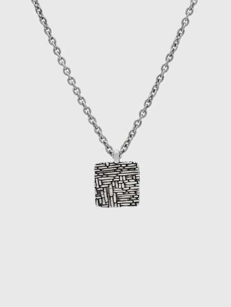 PENDANT NECKLACE