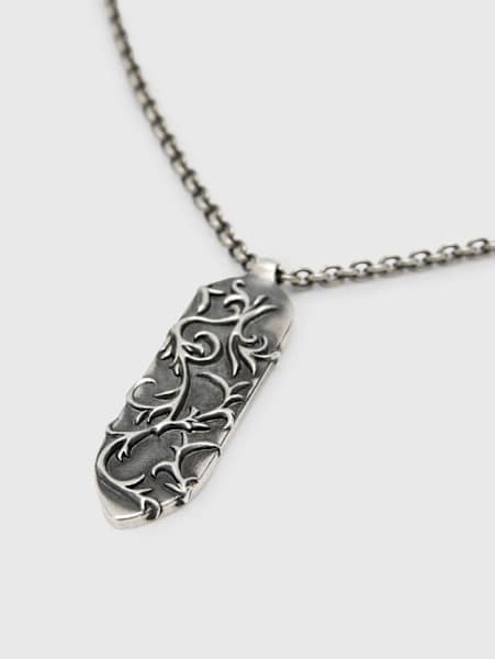 GOTHIC PENDANT NECKLACE