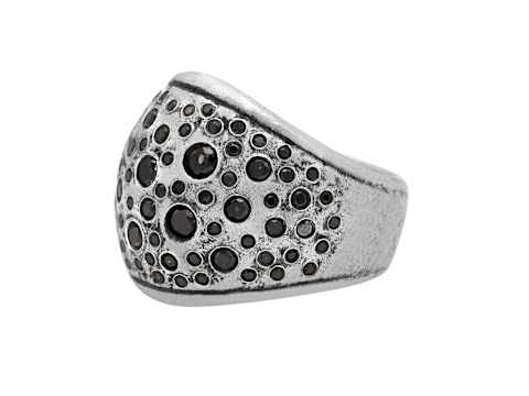 BAND RING WITH BLACK DIAMONDS