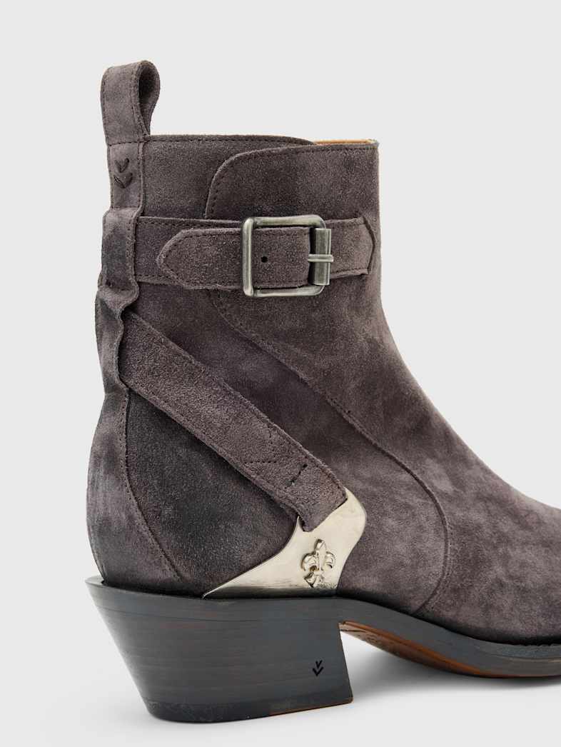 undefined image number 4