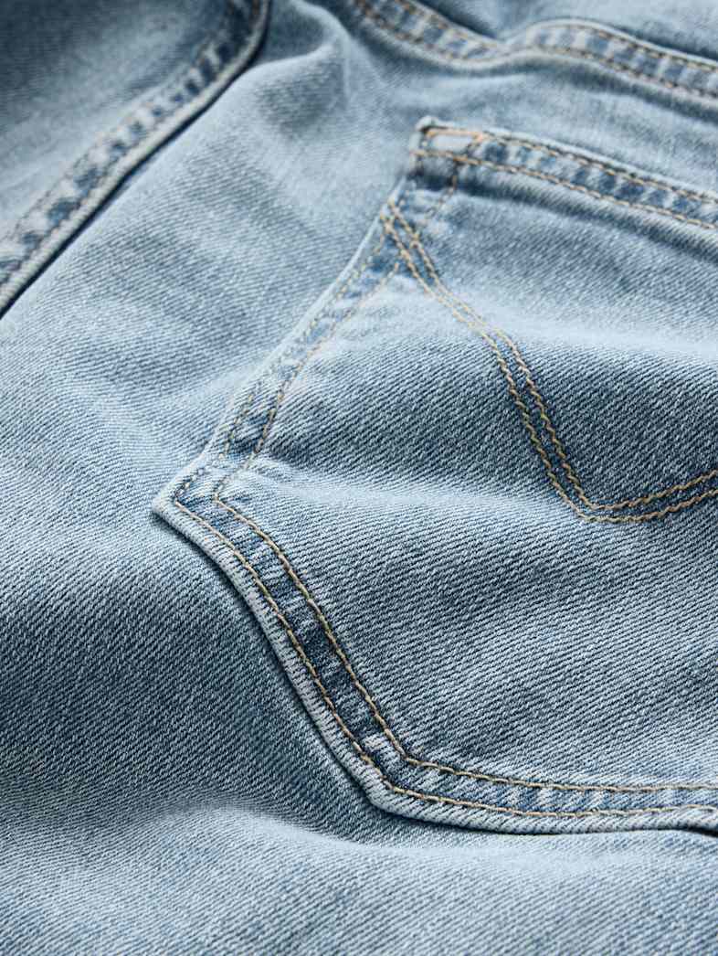 undefined image number 8