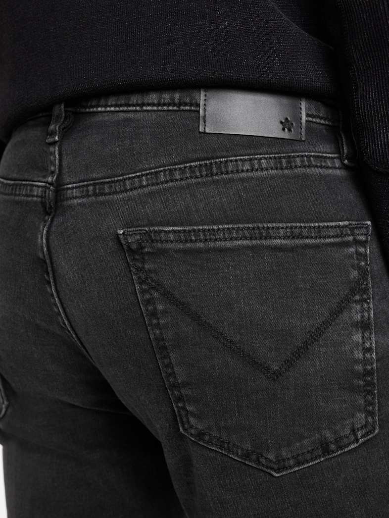 undefined image number 5