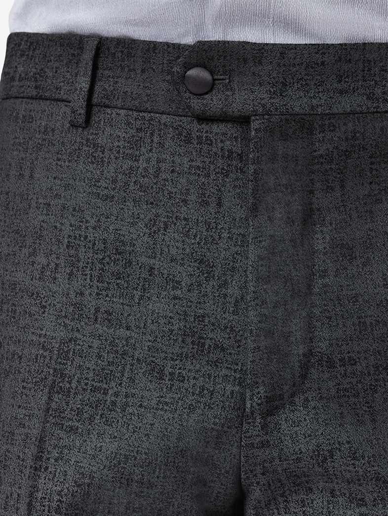 undefined image number 3