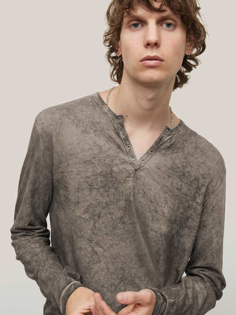 undefined image number 2