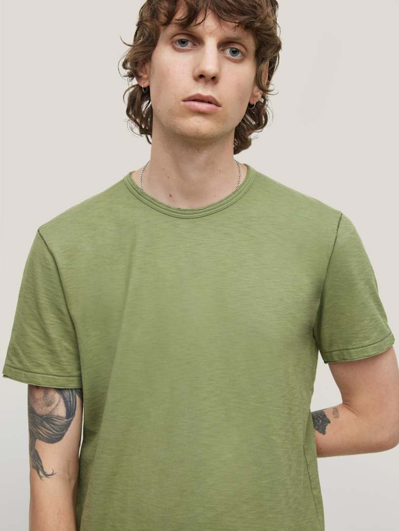 undefined image number 2