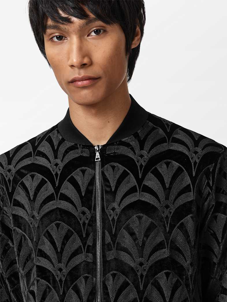 undefined image number 3