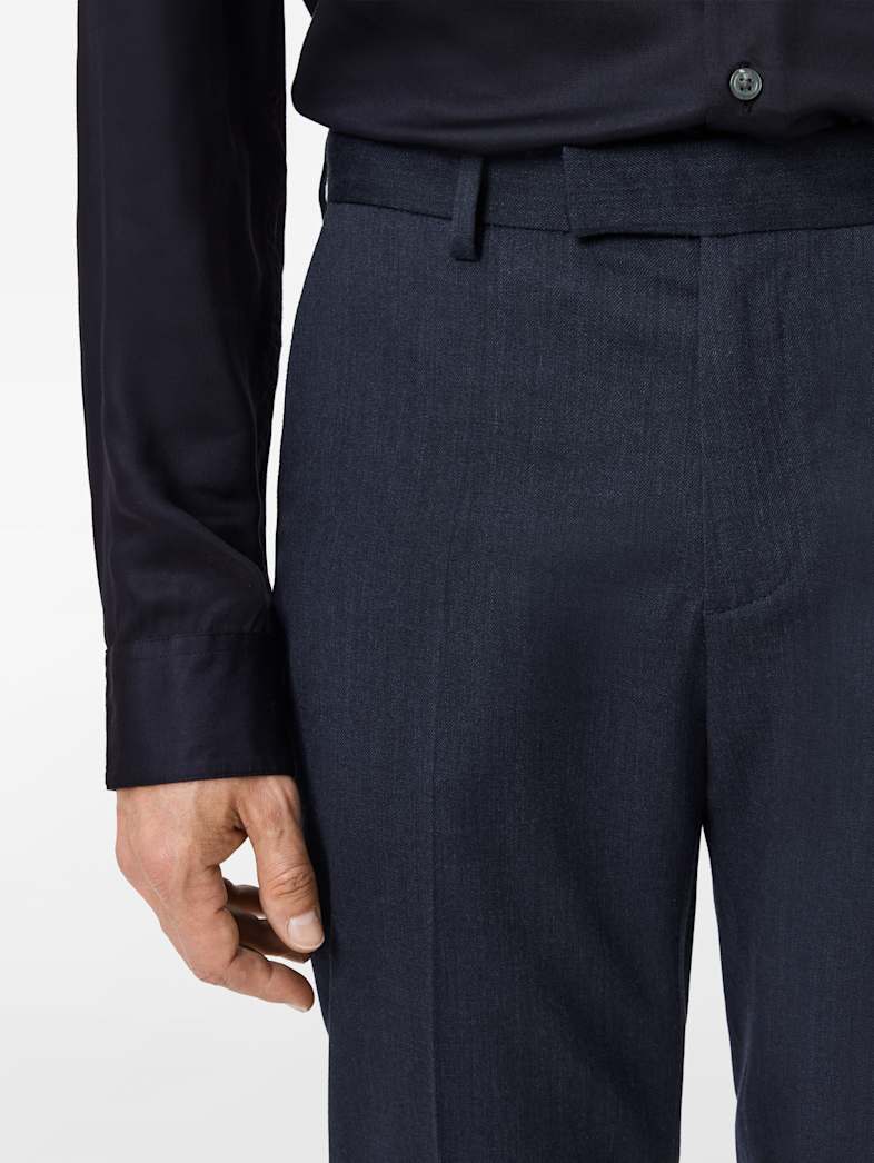 undefined image number 3