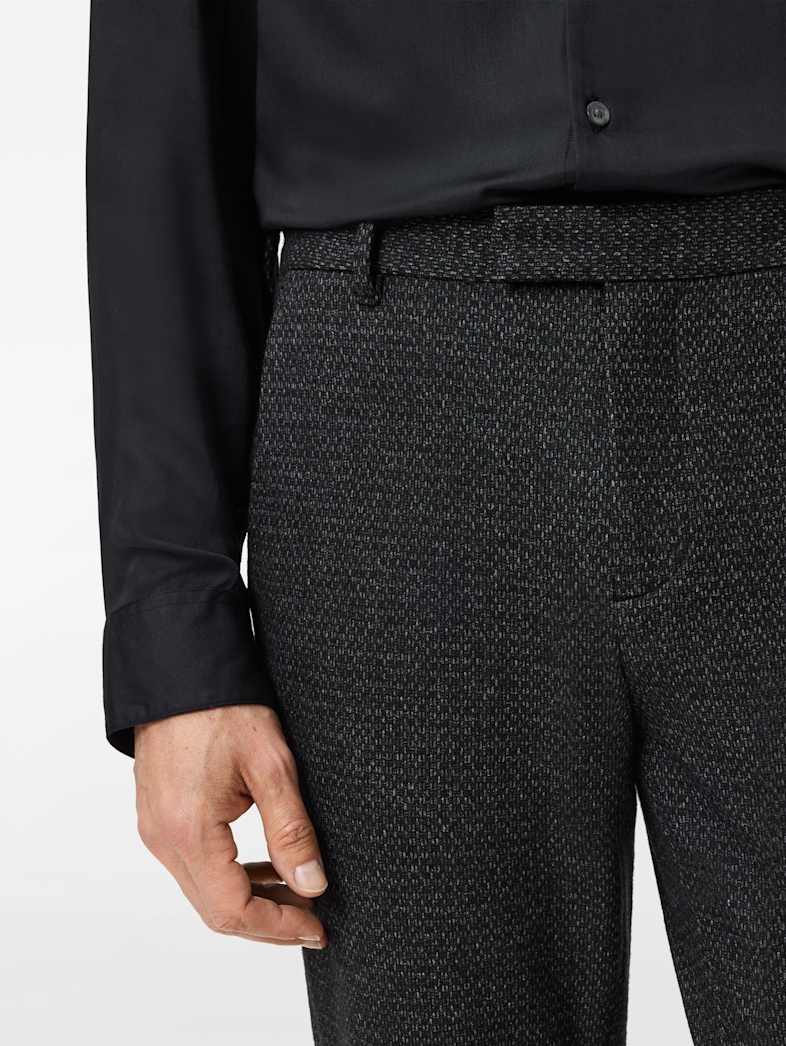 undefined image number 3