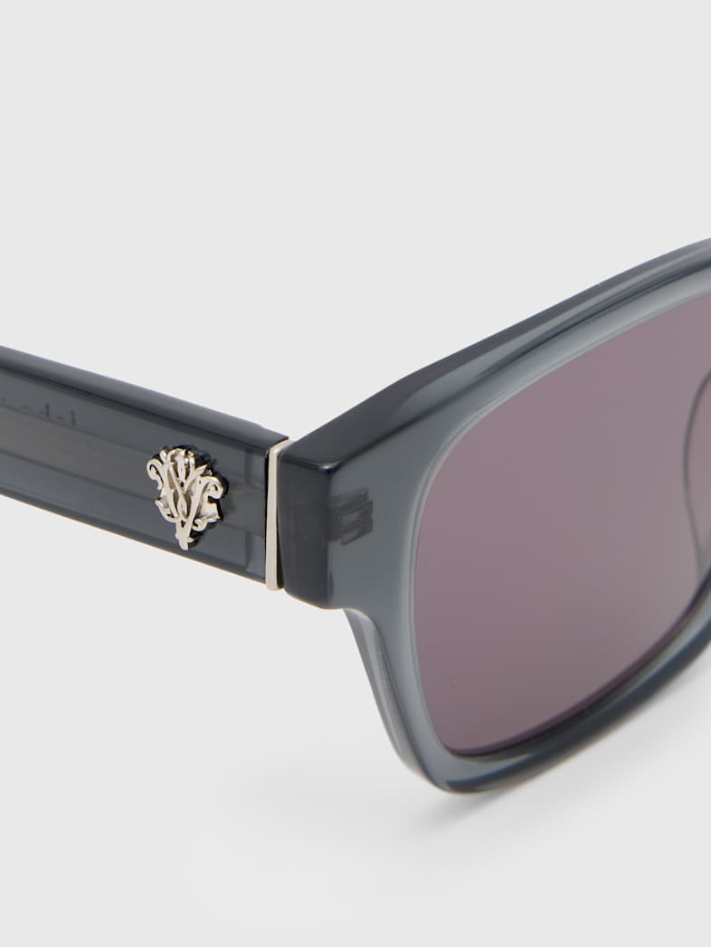 undefined image number 3