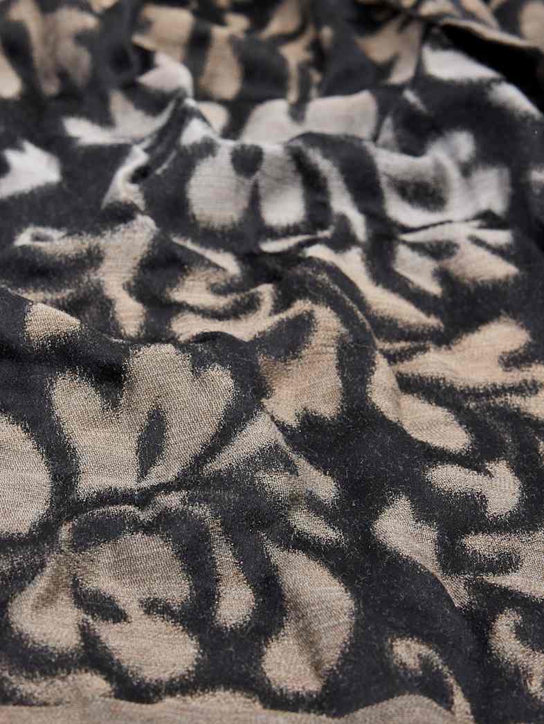 undefined image number 3