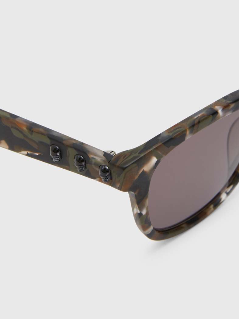 undefined image number 2