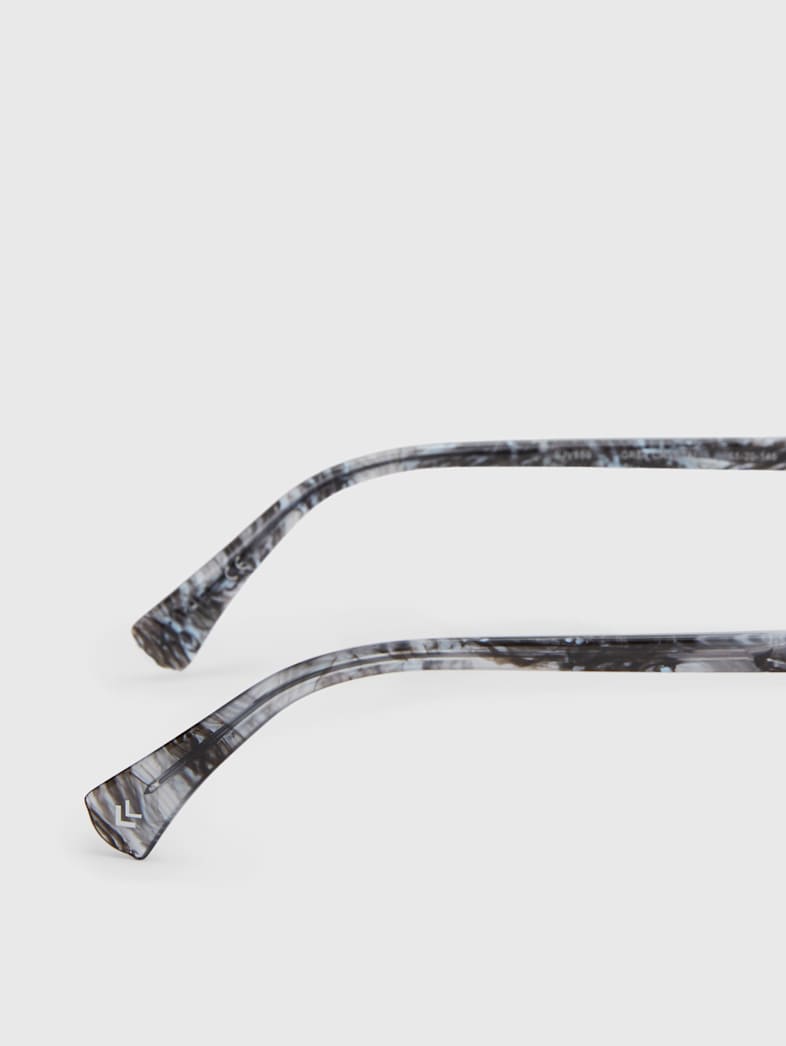 undefined image number 4