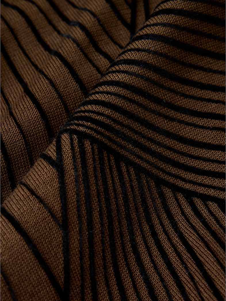 undefined image number 7