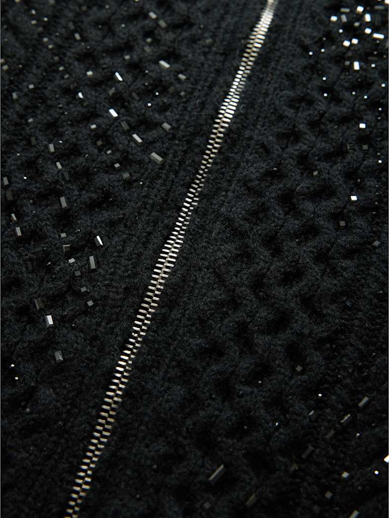 undefined image number 6