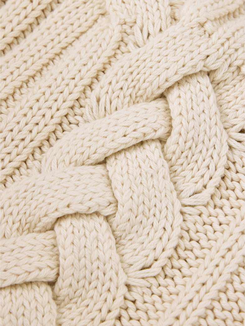 undefined image number 9